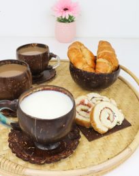 Set of 4 coconut shell cup and saucer (large) (SKU: VC0049)