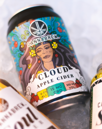 Cloud Cider, vegan friendly, made with Jonagold apples from Somerset for a crisp, full-flavoured apple cider